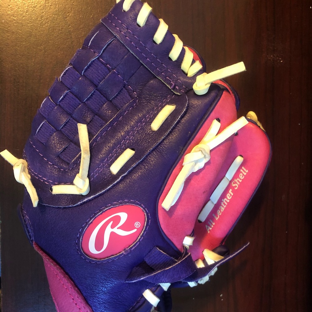 Rawlings 10” Girls Highlight Series Glove